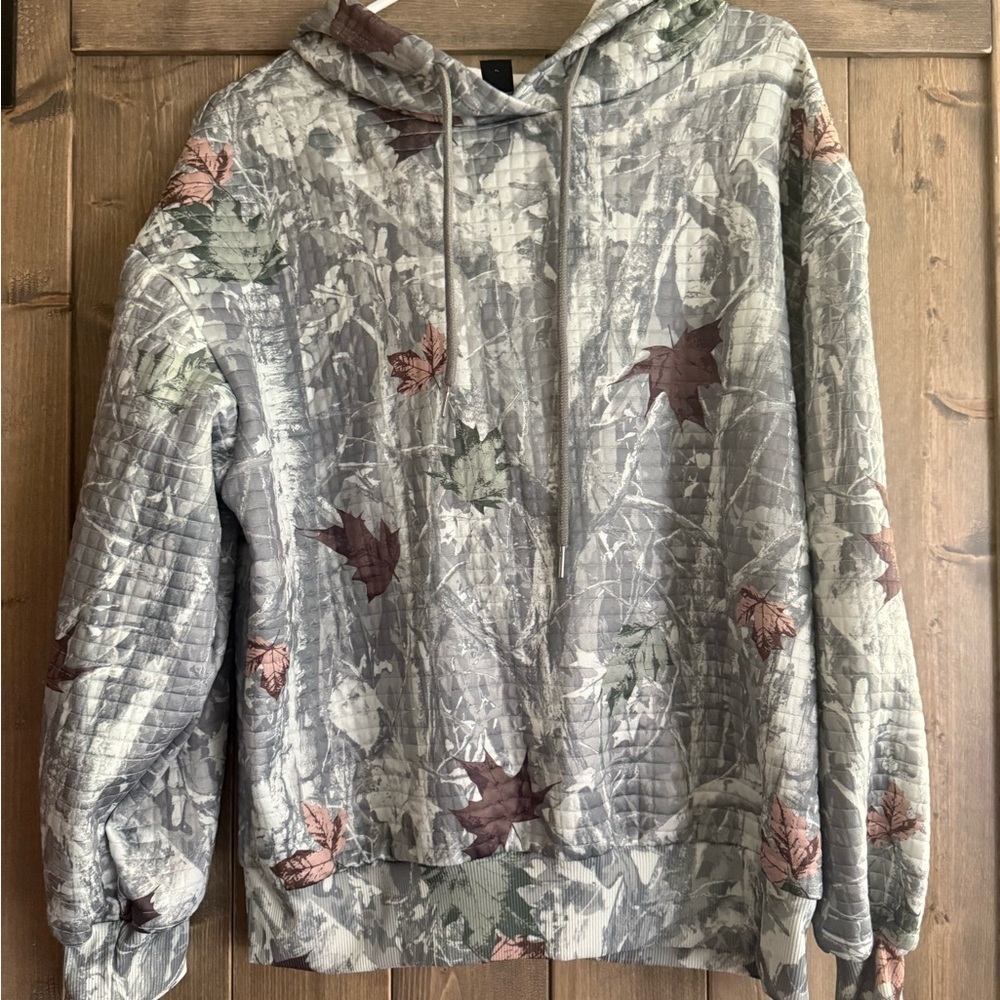 SHEIN Gray Leaf Pattern Hoodie